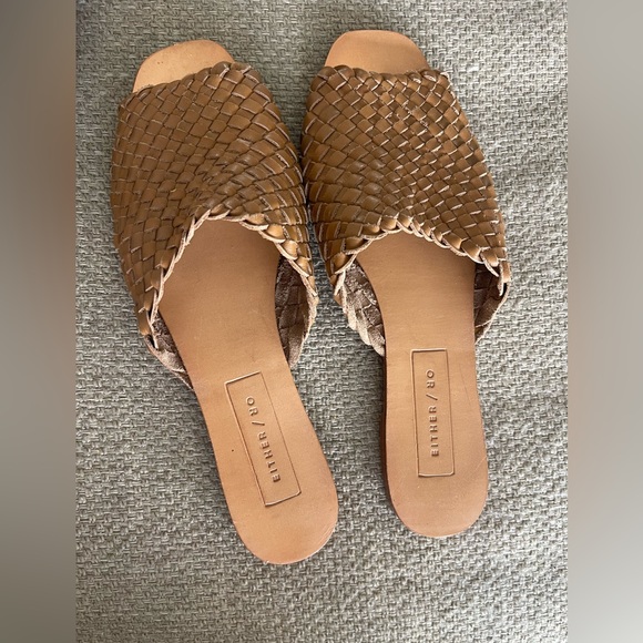 Anthropologie Woven Slide Mules in Light Tan - Picture 3 of 8